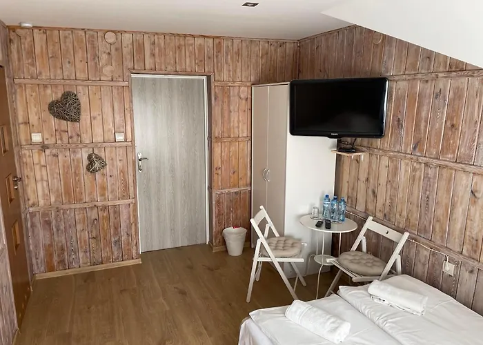 Mozaikowy Piec Homestay *